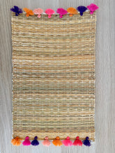 Charger l'image dans la galerie, Set de table à pompons