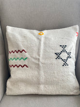 Charger l'image dans la galerie, Housse de coussin à motifs berbères