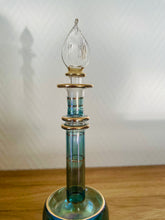 Charger l'image dans la galerie, Grand flacon en verre n°5 19cm

