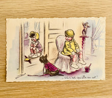 Charger l'image dans la galerie, Carte postales ancienne Germaine Bouret n°8
