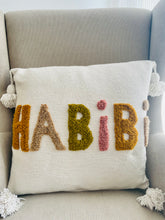 Charger l'image dans la galerie, Housse de coussin "Habibi"
