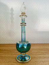 Charger l'image dans la galerie, Grand flacon en verre n°5 19cm
