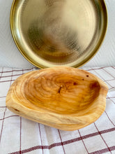 Charger l'image dans la galerie, Coupe en bois d'olivier n°4
