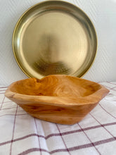 Charger l'image dans la galerie, Coupe en bois d'olivier n°1
