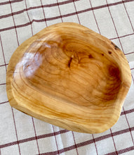 Charger l'image dans la galerie, Coupe en bois d'olivier n°4

